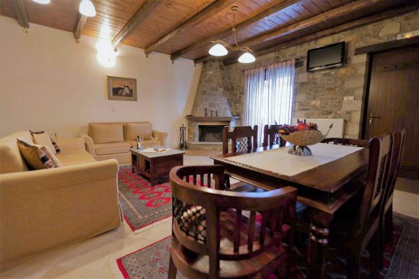 Ξενώνας Αλθαία - Ορεινή Ναυπακτία - Άνω Χώρα Ναυπακτίας